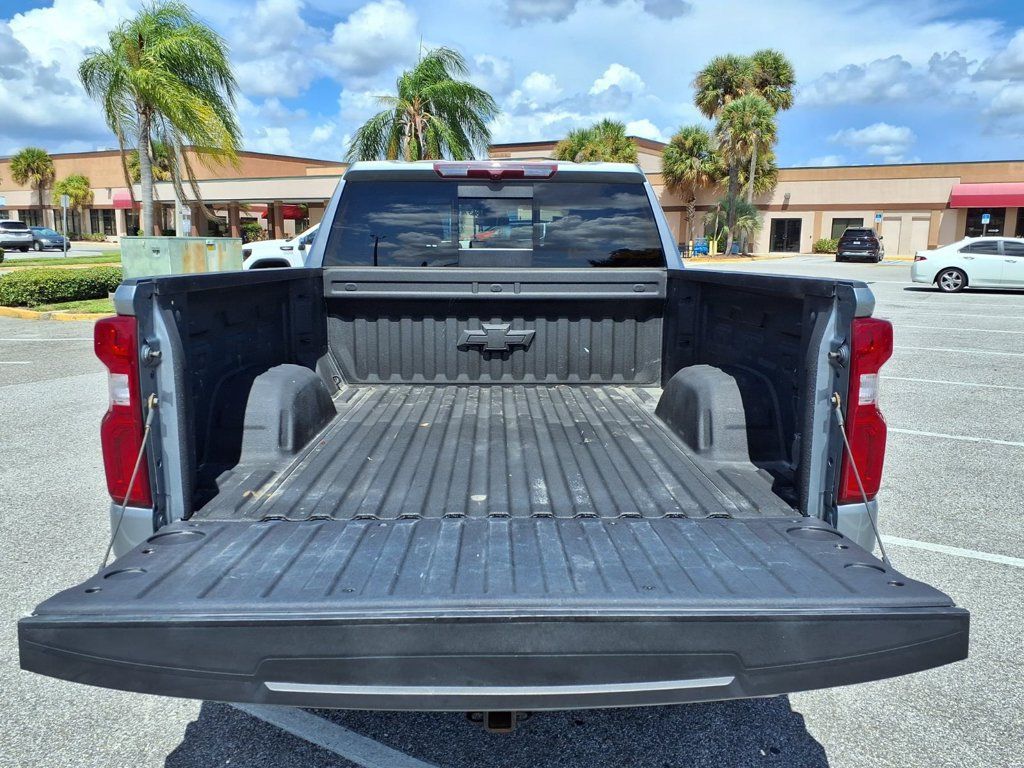 Used 2024 Chevrolet Silverado 1500 RST w/ Convenience Package II AWD/4WD image 19