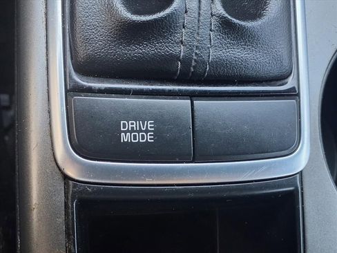 Used 2020 Kia Optima LX image 9