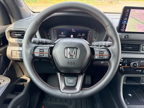 Used 2026 Honda Pilot TrailSport image 20