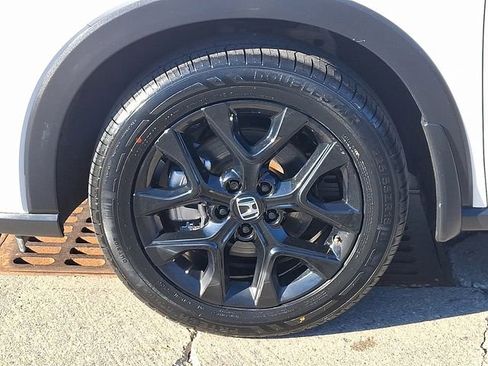 Used 2024 Honda HR-V Sport image 8