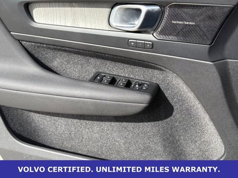 Certified 2023 Volvo XC40 B5 Ultimate w/ Protection Package Premier image 25