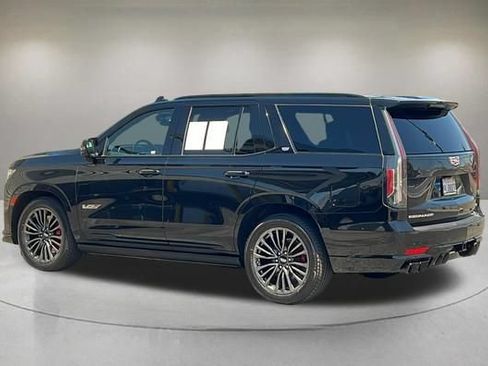 Used 2023 Cadillac Escalade V AWD/4WD image 3