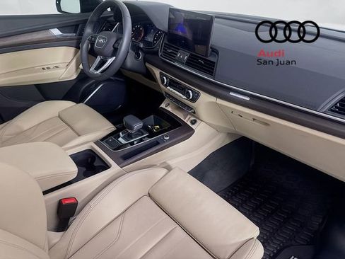 Used 2024 Audi Q5 2.0T Premium w/ Convenience Package image 37