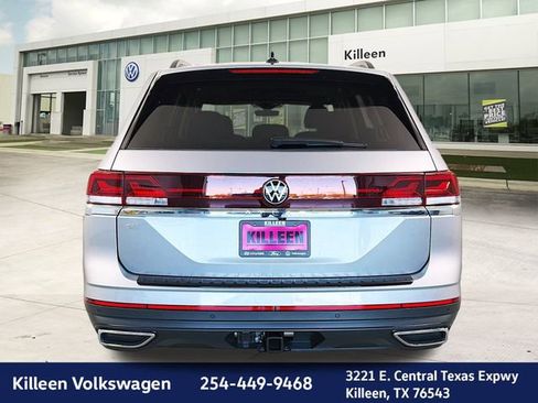 New 2026 Volkswagen Atlas SE image 6