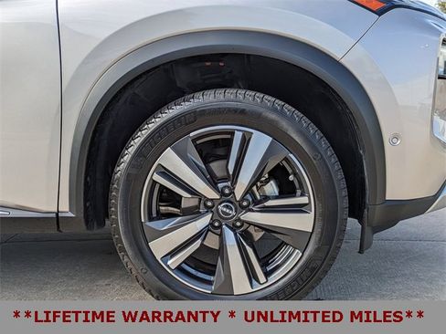 Used 2023 Nissan Rogue Platinum w/ Platinum Premium Package image 12