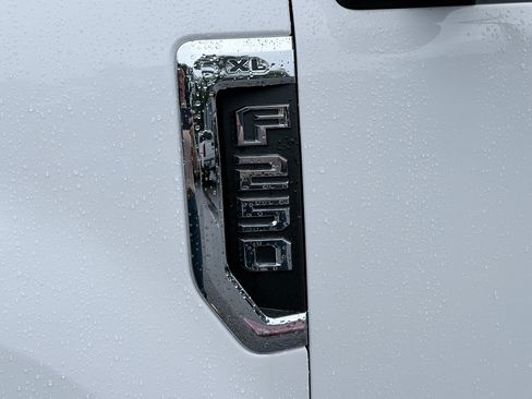 Used 2022 Ford F250 XL w/ Power Equipment Group AWD/4WD image 9
