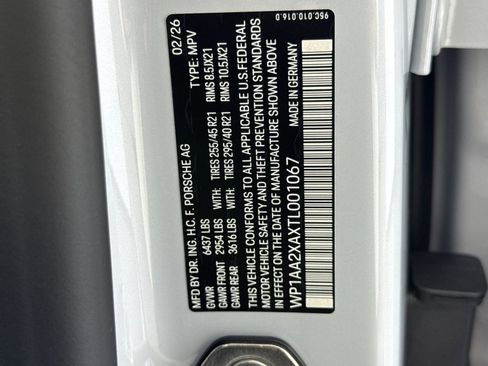 New 2026 Porsche Macan 4 Electric image 36