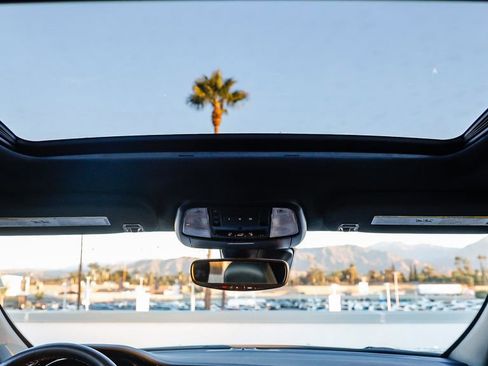 Certified 2025 Dodge Durango GT image 17