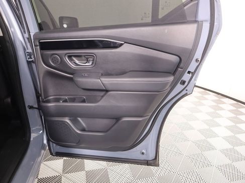 Certified 2023 Honda Pilot Touring image 27