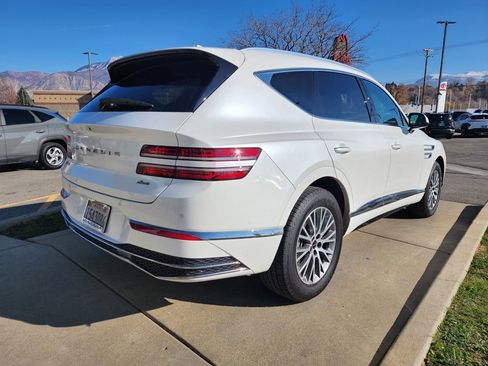 Used 2025 Genesis GV80 2.5T Standard image 5