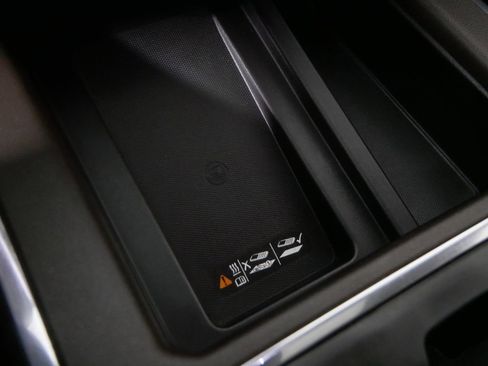 Used 2019 GMC Sierra 1500 SLT w/ SLT Premium Plus Package image 28