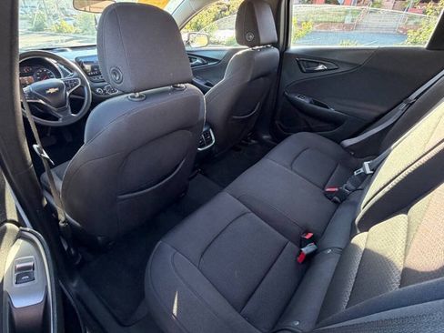 Used 2020 Chevrolet Malibu LT FWD image 10
