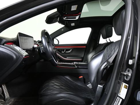 Used 2023 Mercedes-Benz S 500 4MATIC image 3