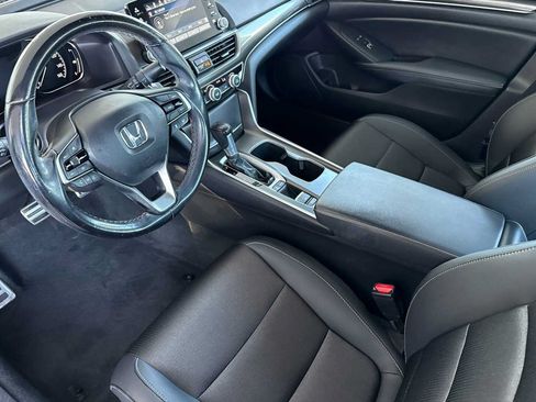 Used 2019 Honda Accord Sport image 10