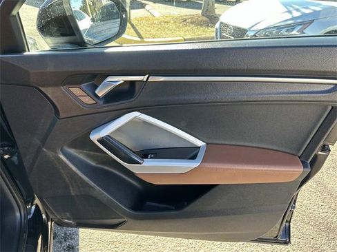 Used 2022 Audi Q3 2.0T Premium image 8