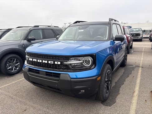 New 2025 Ford Bronco Sport Outer Banks w/ Outer Banks Tech Package+ image 1