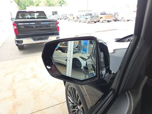 Used 2025 Cadillac Escalade Sport Platinum AWD/4WD image 43