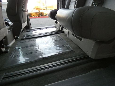 Used 2015 Toyota Sienna XLE image 42