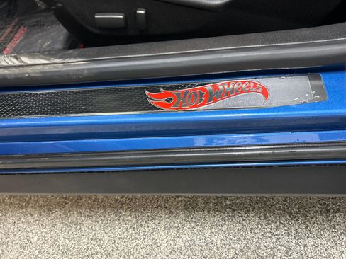 Used 2013 Chevrolet Camaro SS w/ Hot Wheels Special Edition RWD image 9