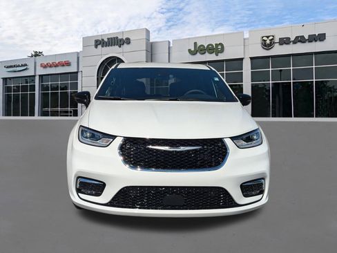 New 2026 Chrysler Pacifica Select FWD image 8