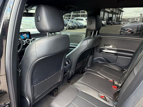 Certified 2023 Mercedes-Benz GLB 250 4MATIC image 25