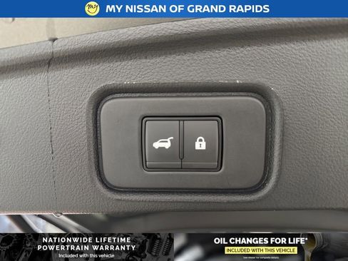 New 2026 Nissan Pathfinder SV image 19