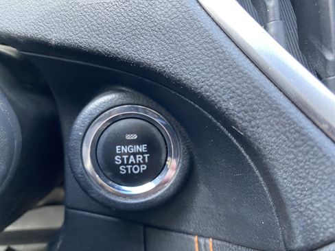 Used 2020 Subaru Crosstrek 2.0i Premium w/ Moonroof Package 1 image 30