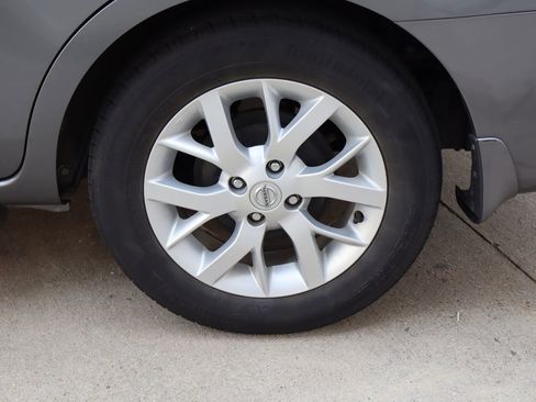 Used 2018 Nissan Versa SV w/ SV Special Edition FWD image 24