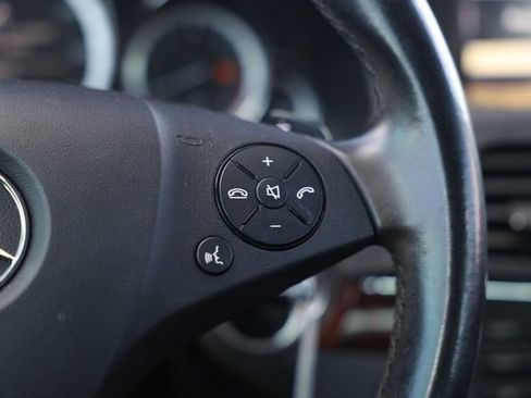 Used 2011 Mercedes-Benz E 550 Cabriolet w/ Premium 2 Pkg image 31