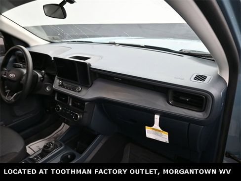 Used 2022 Ford Maverick XL image 8
