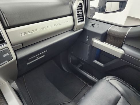 Used 2021 Ford F350 Lariat w/ Lariat Ultimate Package image 12