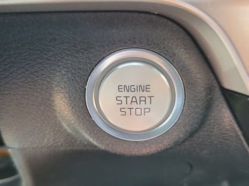 Used 2023 Kia Telluride S w/ S Sunroof Package FWD image 17