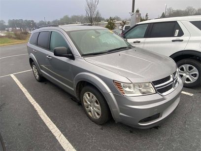 Used 2018 Dodge Journey SE