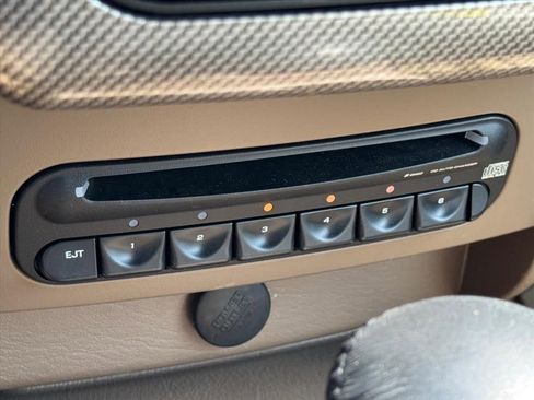 Used 2004 Chrysler Sebring LXi FWD image 21
