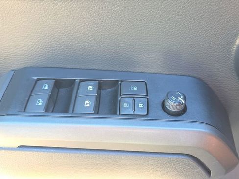 Used 2023 Toyota Tacoma TRD Off-Road w/ TRD Premium Off Road Package image 20