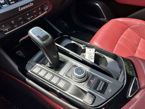 Used 2020 Maserati Levante GranSport AWD/4WD image 28