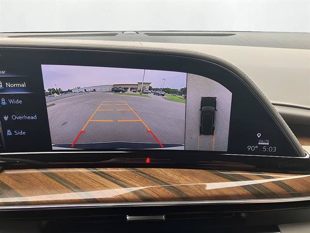 Certified 2024 Cadillac Escalade ESV Sport Platinum w/ Heavy-Duty Trailer Package AWD/4WD image 17