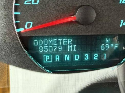 Used 2011 Chevrolet Impala LT FWD image 17