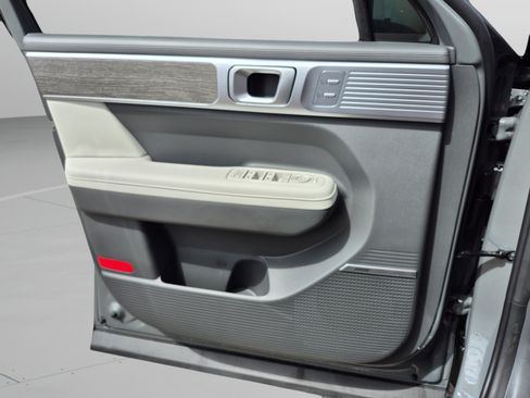 New 2026 Hyundai Santa Fe Limited FWD image 26