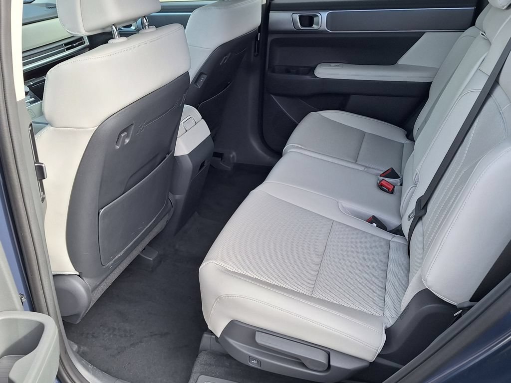 New 2025 Hyundai Santa Fe SEL AWD/4WD image 11