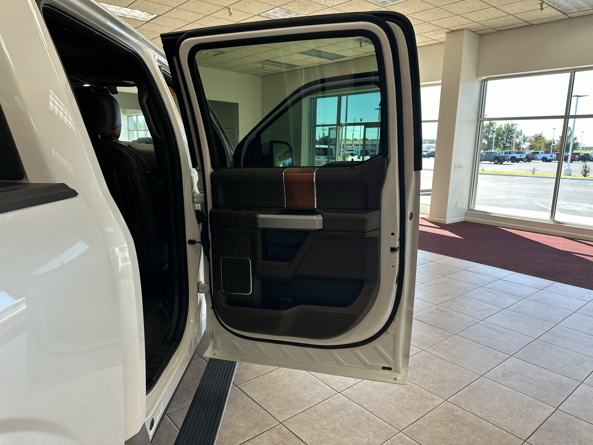 Used 2018 Ford F150 King Ranch w/ Equipment Group 601A Luxury AWD/4WD image 16