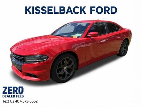 Used 2017 Dodge Charger SXT w/ Plus Group RWD image 9