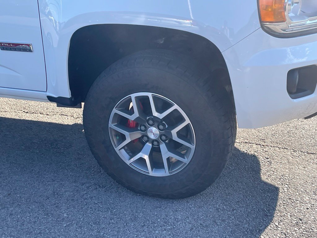 Used 2019 GMC Canyon All Terrain w/ Trailering Package AWD/4WD image 4