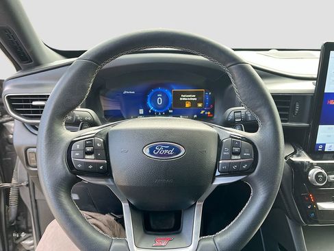 Used 2024 Ford Explorer ST w/ Equipment Group 401A image 11