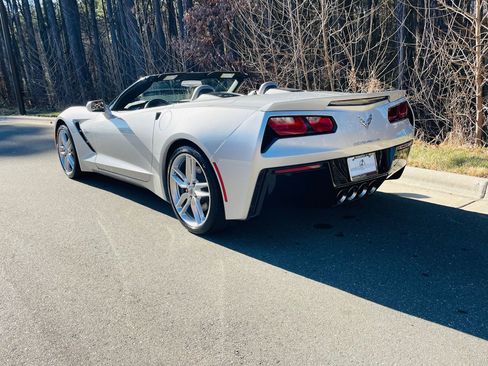 Used 2015 Chevrolet Corvette Stingray Convertible w/ 2LT Preferred Equipment Group RWD image 2