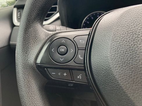 Certified 2021 Toyota RAV4 XLE w/ Convenience Package FWD image 14