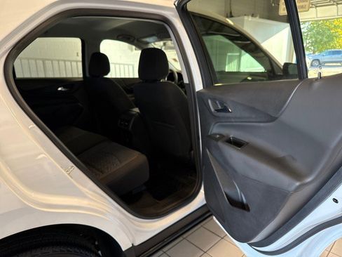 Used 2023 Chevrolet Equinox LT image 26