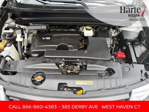 Used 2020 Nissan Pathfinder SL AWD/4WD image 37