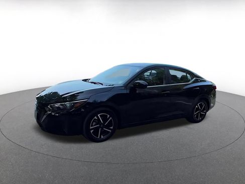 Used 2025 Nissan Sentra SV FWD image 8