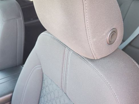 Used 2021 Chevrolet Blazer LT image 14